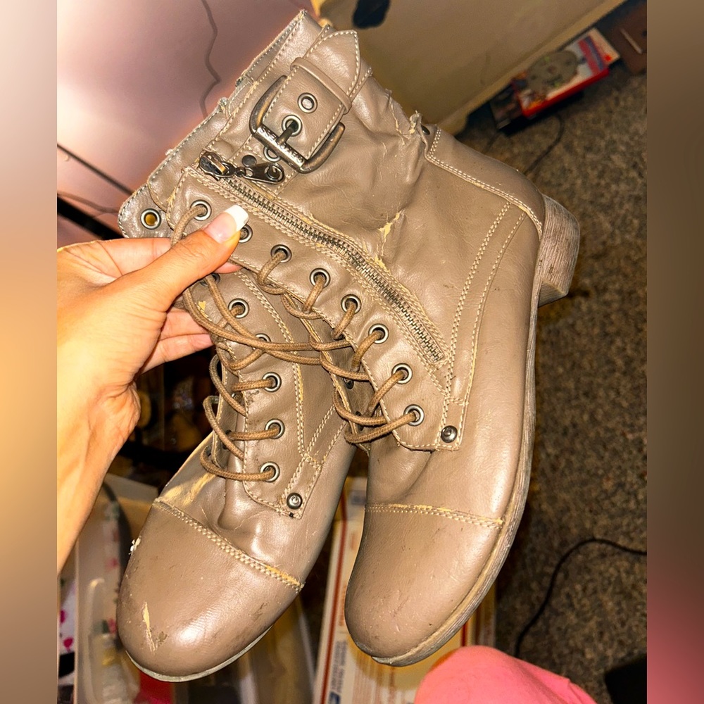 Guess Combat boots